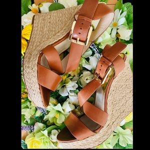 Michael Kors Giovanna wedge size 8